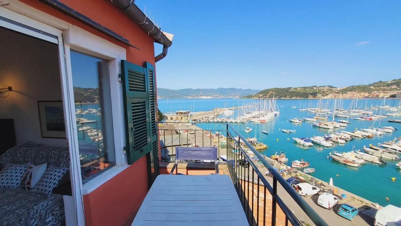 Apartment L'Arpara Casa Al Molo Dal Mare Al Castello Lerici