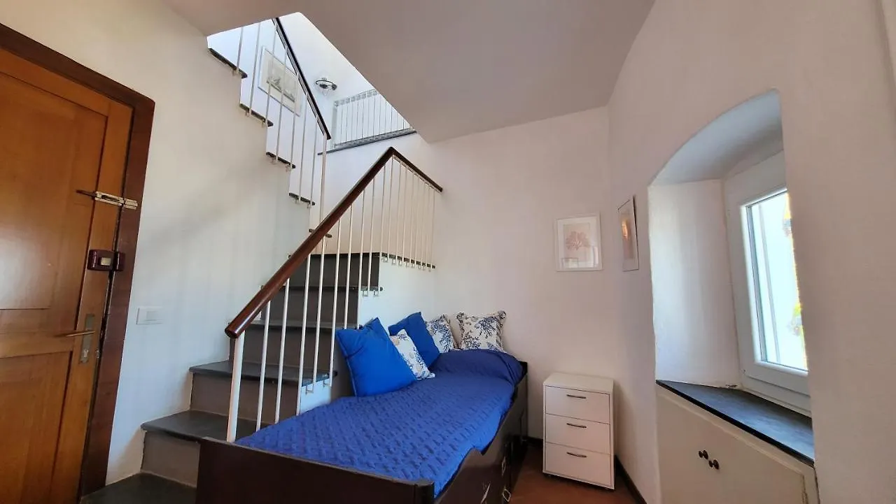 Apartment L'Arpara Casa Al Molo Dal Mare Al Castello Lerici Italy