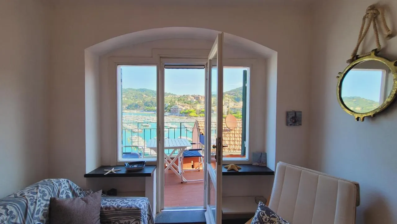 Apartment L'Arpara Casa Al Molo Dal Mare Al Castello Lerici